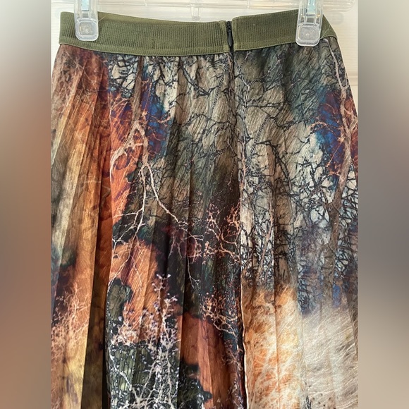 Lalipop Designs flowy printed below knee skirt - Picture 3 of 7